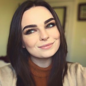 Meet your Posher, Phae